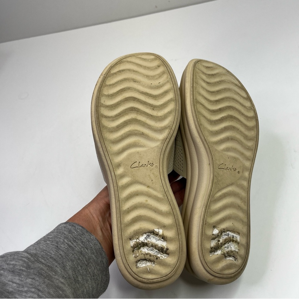 Clarks Cloudsteppers Drift Twist Slip-On Flat Sandals cream - 8 - Picture 8 of 9
